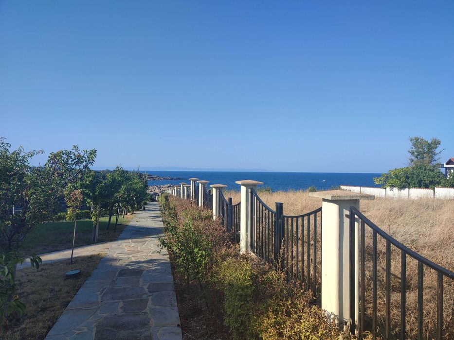 Продава се Тристаен апартамент в Бургас, Изгрев - 96 кв.м за 2157 €/кв.м - Снимка #20