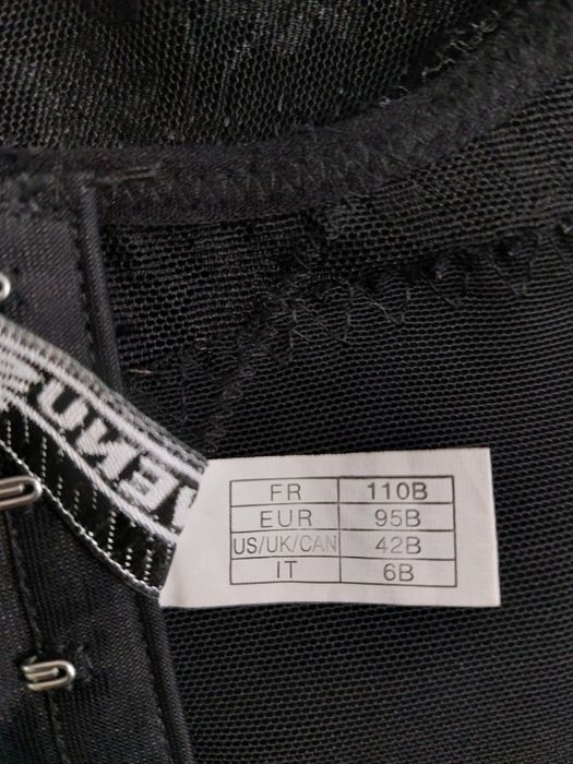 Капри р.48-50..приехали из Канады