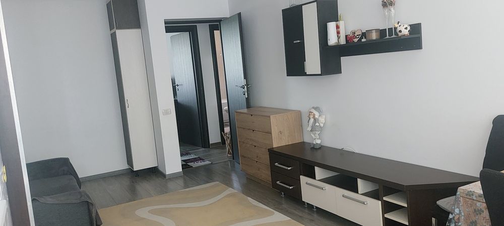 De inchiriat Studio