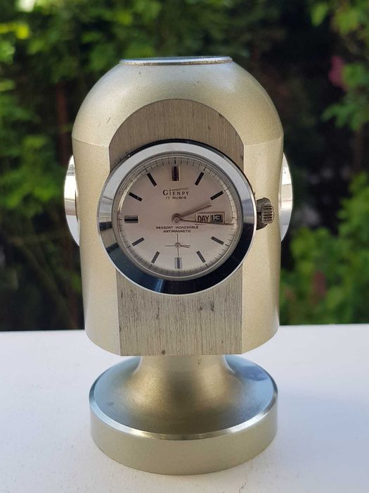 Statie vintage meteo Gienpy