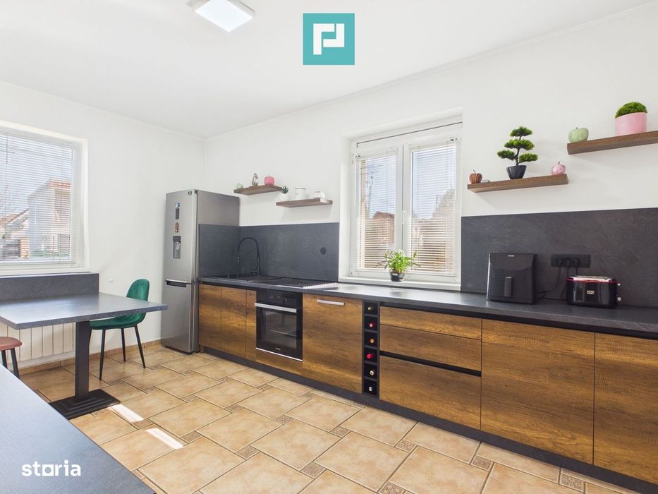 Vilă 343 mp utili, teren 600 mp, Oncea – Oradea
