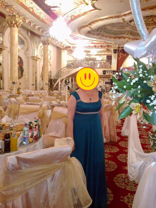 Продаётся вечернее платье