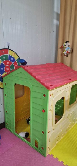 Loc de joacă echipat complet