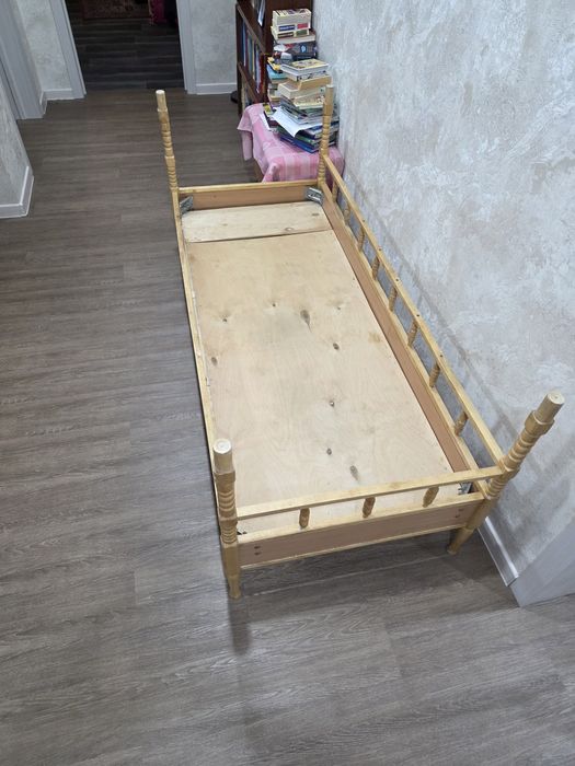 Кровать двухъярусная двухэтажная