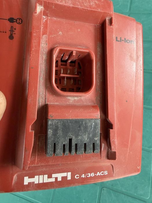 Hilti C4/36-ACS Зарядно