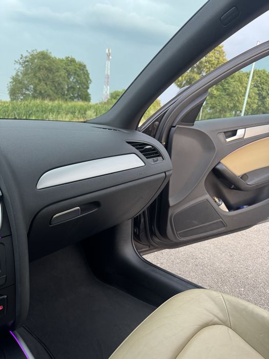 Vand audi a 4 b 8 impecabil 2.0 tdi 205 cp