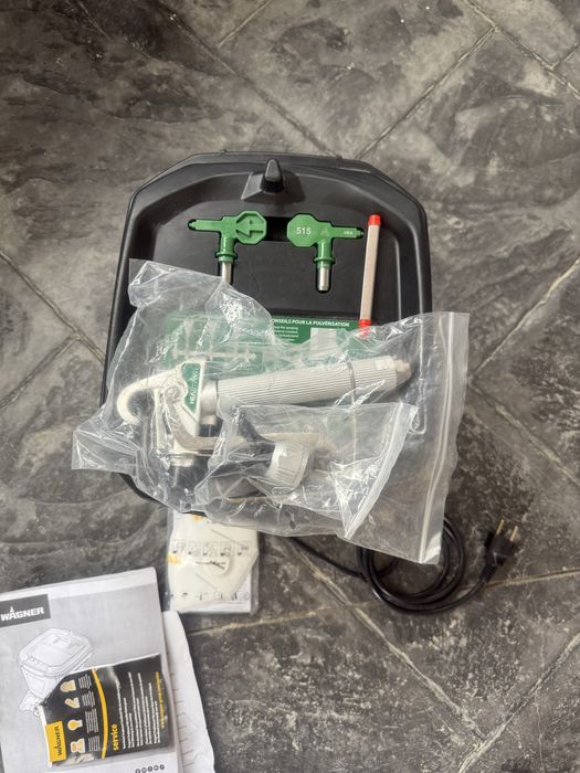 Vind pompa vopsit Wagner 150M noua nouta cu toate accesoriile din fabr