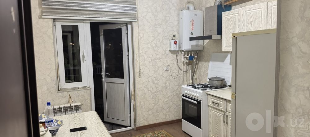 Sevgili Yangi Chosh tepa Navastroyka 3xonali uy Arendaga beriladi