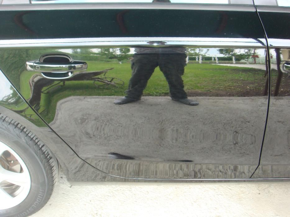 Професионално пастиране и  полиране на автомобили и фарове.