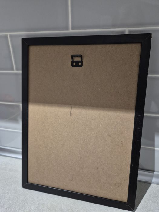 Tablou IKEA cu litere, cifre si simboluri