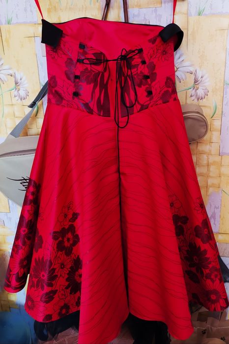 Платье женское,нарядное