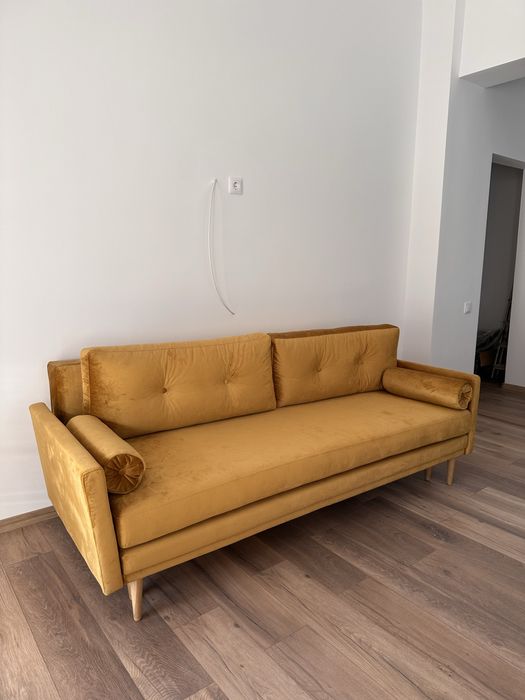 Canapea extensibila nefolosita