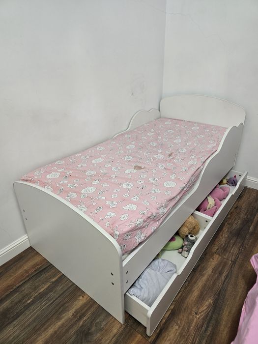Продаю детскую кровать