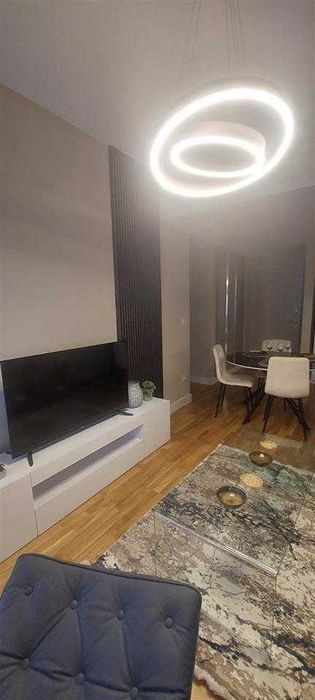 Дава се под наем Двустаен апартамент в Бургас, Възраждане - 63 кв.м за 178.5 € - Снимка #2