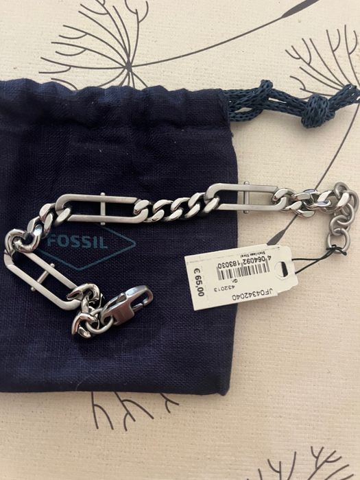 Гривна с верижка в сребрист тон Fossil