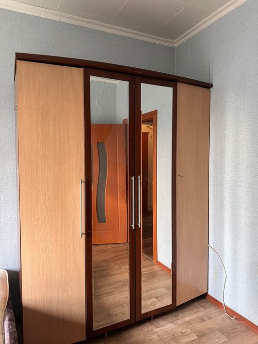 Мебели в продажу