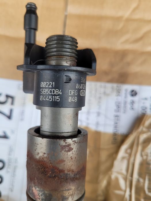 Vand set de 6 injectoare bmw e 60 / 61/90  de 231/234cp , motor m57