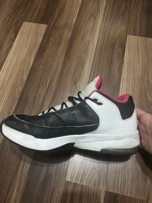 Jordan max aura