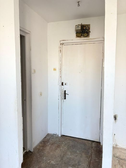 Garsoniera București, B-dul Iuliu Maniu, sect.6, necesită renovare