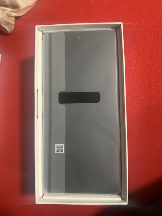 Telefon este nou nout