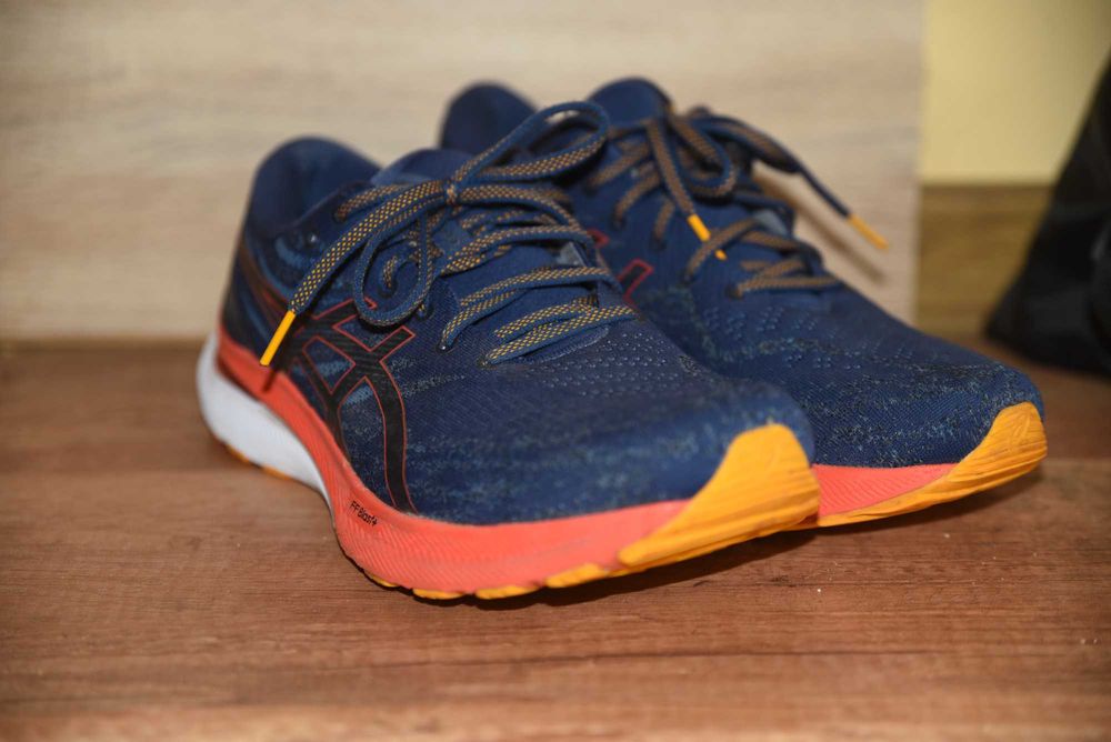 Asics оригинални маратонки 46 номер