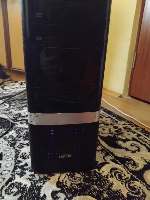 PC DELUX  In stare foarte bună de functionare