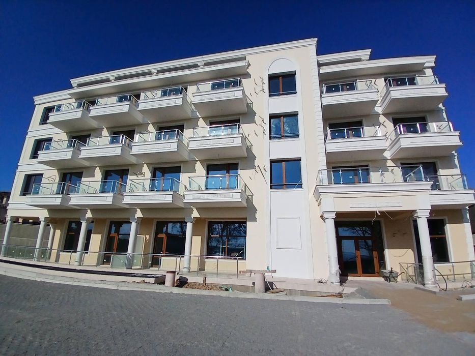 Продава се Тристаен апартамент в Созопол - 113 кв.м за 1912 €/кв.м - Снимка #1