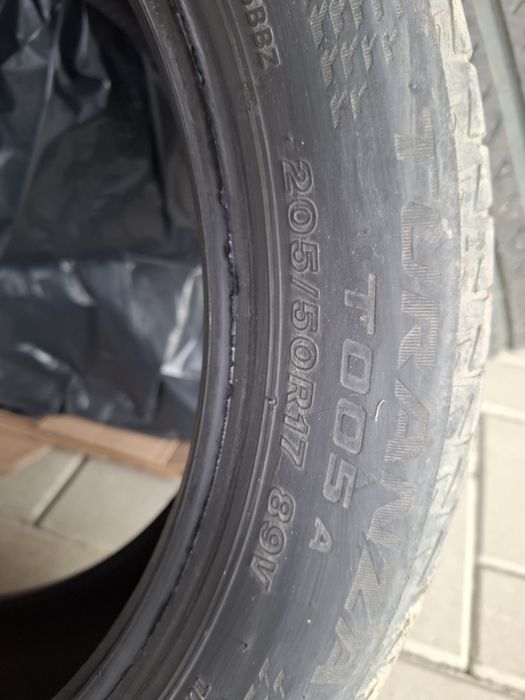 Anvelope vara 205 50 R17