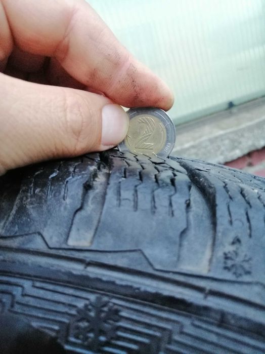 Автомобилни гуми 195/65 r15