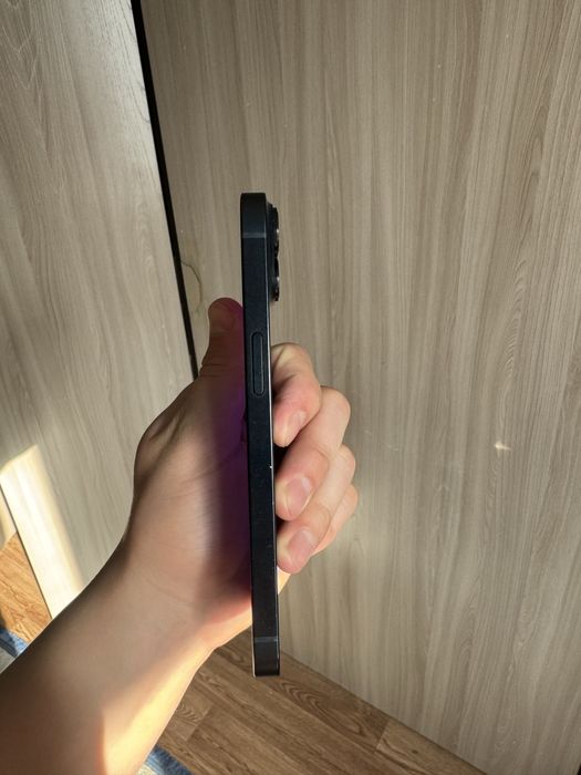 Продам айфон 14