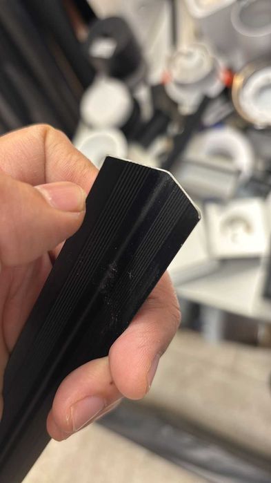 Уголок алюминиевый декоративный, наружный ,внутренний разных размеров