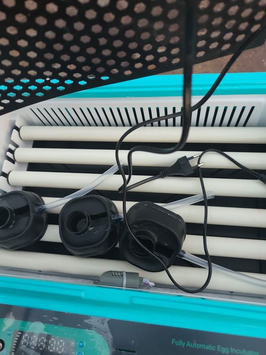 Продам инкубатор