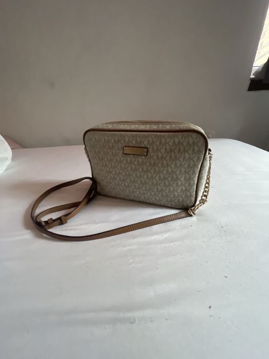 Стилна чанта Michael Kors – оригинал