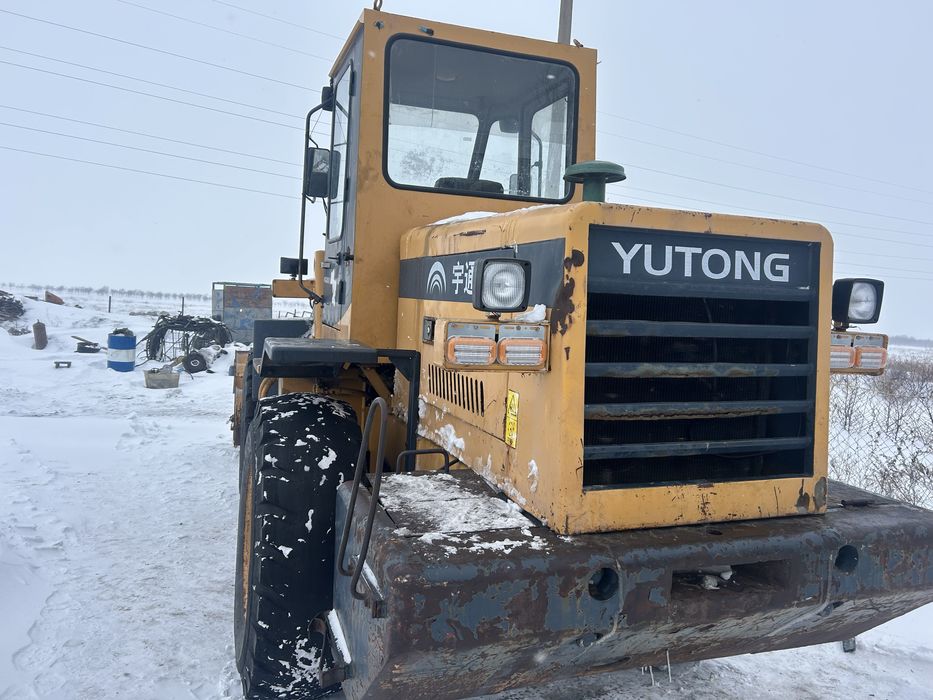 Погрузчик двух кубовый китай