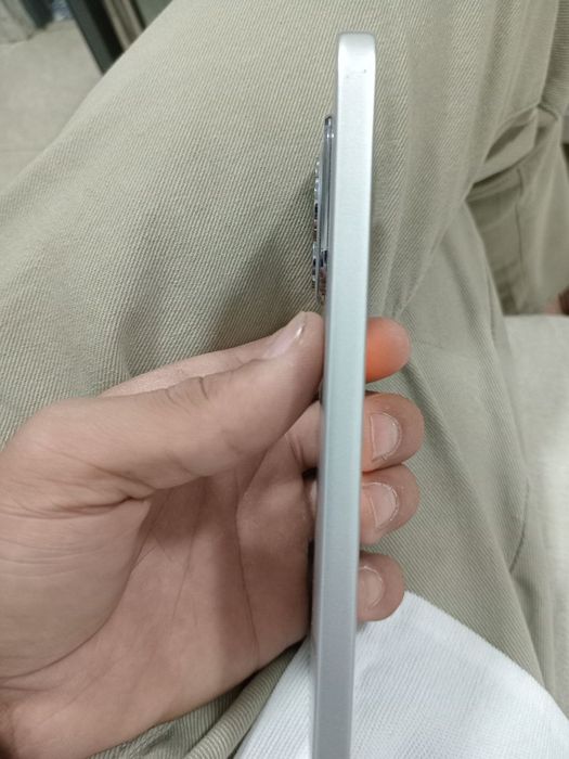 Honor 400 lite sotiladi