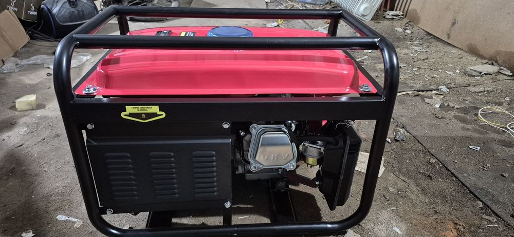 Бензиновый генератор мини электростанция