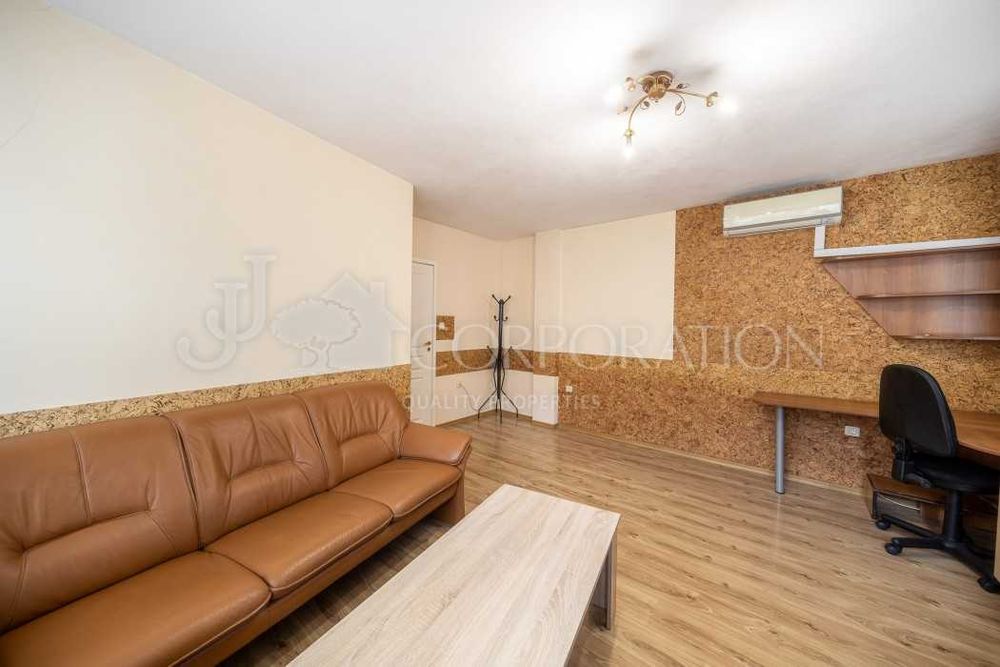 Продава се Двустаен апартамент в София, Стрелбище - 74 кв.м за 4063 €/кв.м - Снимка #2