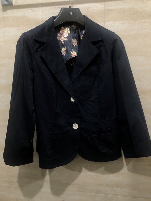 Пиджак (Абая Манаса)