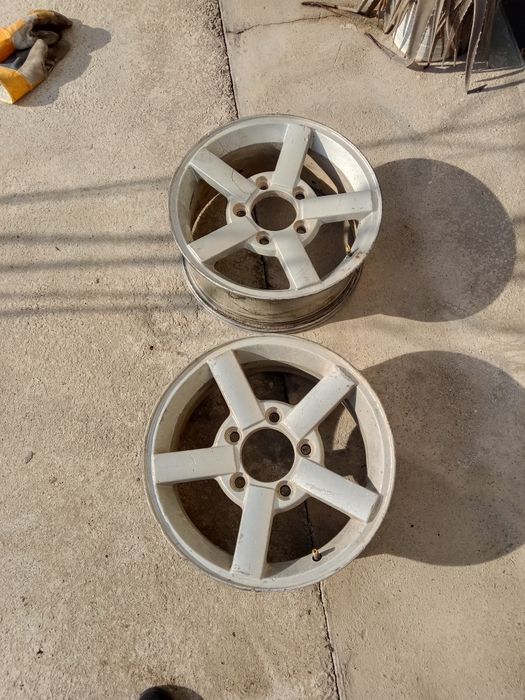 2 штук Диска на нива R16