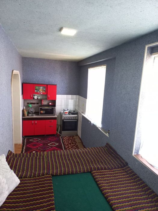 3 Xonalik Kvartira 4 мил 500 минг qoyamiz