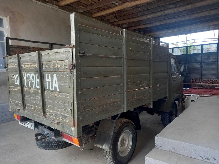Uaz bartovoy zor holatda