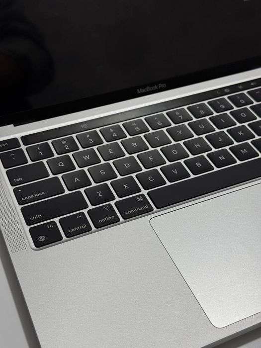 MacBook Pro M1 (13,3 inch)
Touch Bar , 1TB , cycle 74