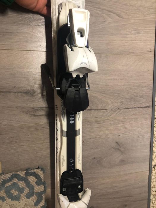 Ски Atomic много запазени