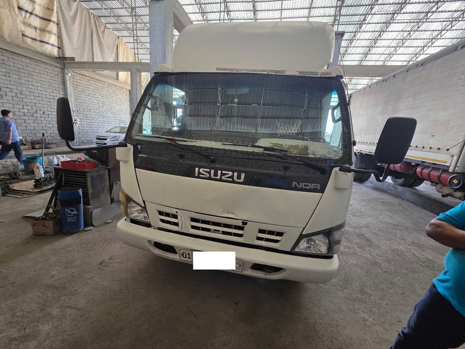ISUZU NQR 71 PL 5 тн