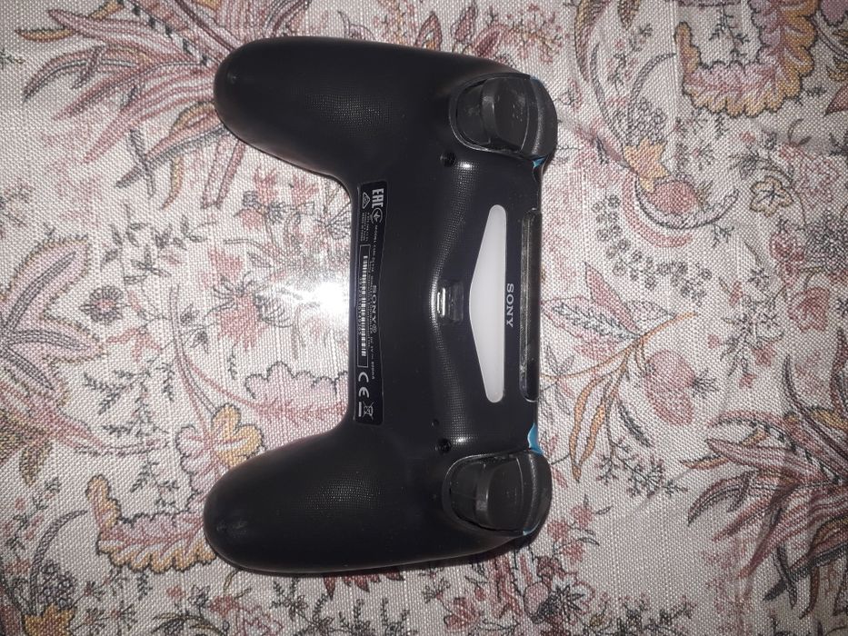 Playstation va PS4 pulti