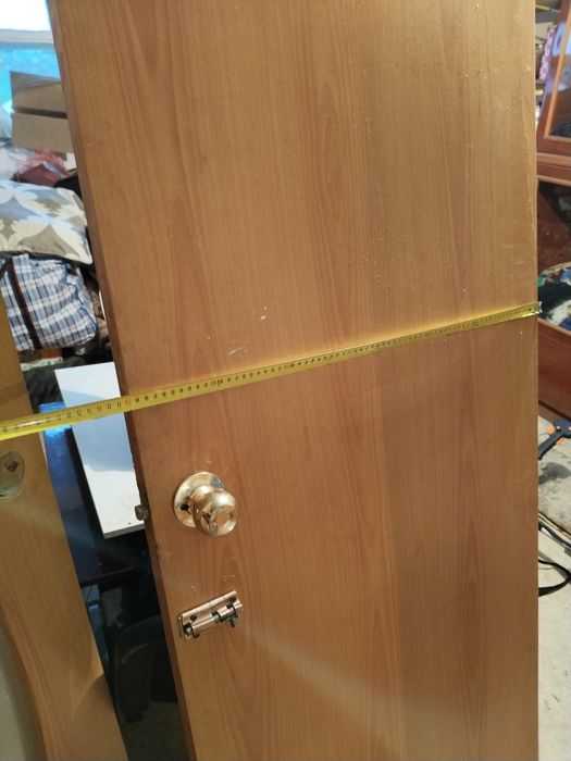 Продам межкомнатные двери.