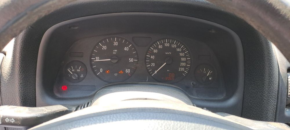 Opel Astra G 1.7 DTI Isuzu Опел Астра Г Исузу мотор НА- ЧАСТИ!