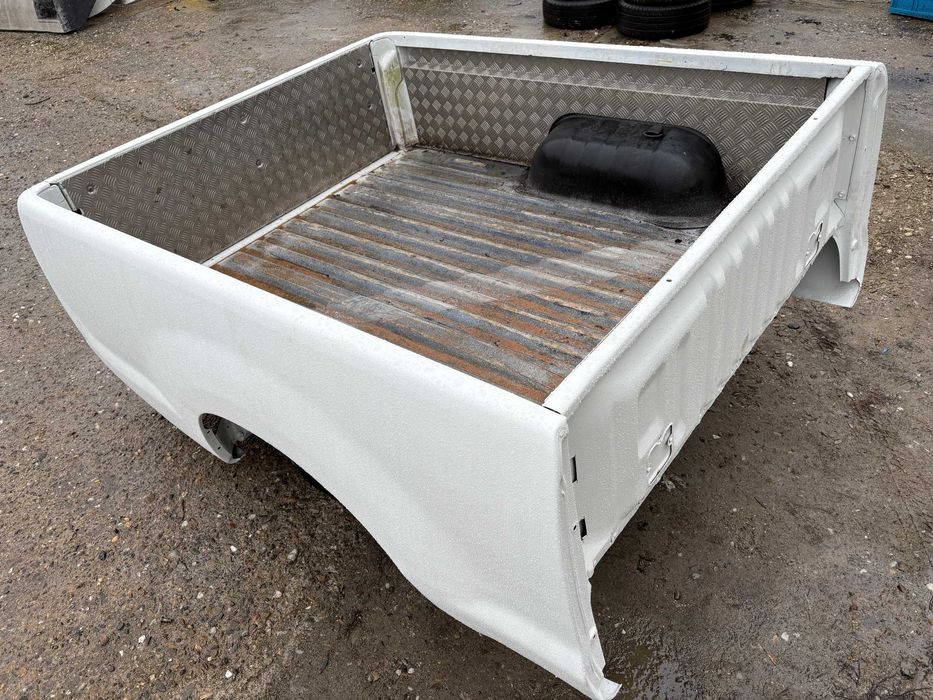 BENA TOYOTA HILUX EXTRA CAB 2005-2015 import ITALIA fara rugina