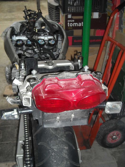 kawasaki zx9r - Piese auto de vânzare | OLX.ro