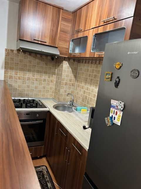 Inchiriez garsoniera pe termen lung, str Baba Novac